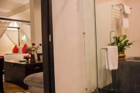 La Rose Suites - 131