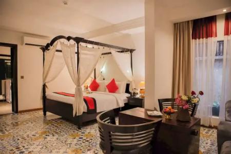 La Rose Suites - 125