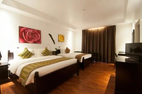 La Rose Suites - 101