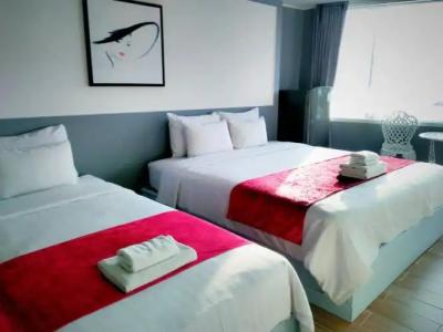 The Beach Front Resort, Pattaya - 209