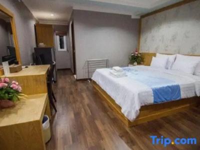The Beach Front Resort, Pattaya - 45