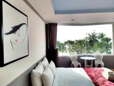 The Beach Front Resort, Pattaya - 196