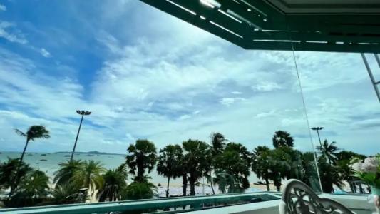 The Beach Front Resort, Pattaya - 78
