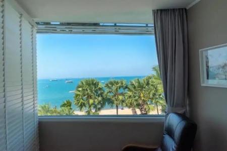 The Beach Front Resort, Pattaya - 179