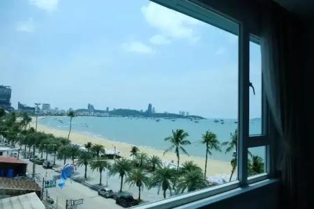 The Beach Front Resort, Pattaya - 115