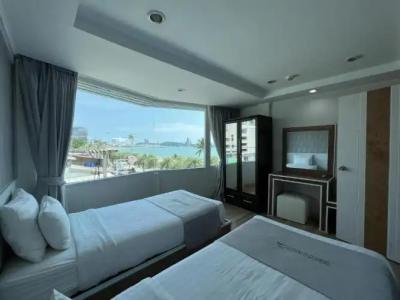 The Beach Front Resort, Pattaya - 171