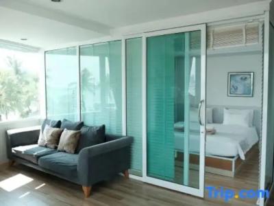 The Beach Front Resort, Pattaya - 183