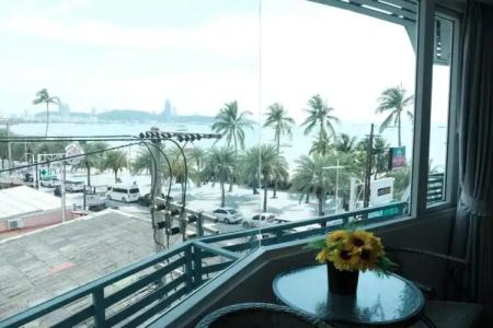 The Beach Front Resort, Pattaya - 126