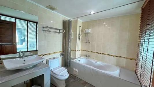 The Beach Front Resort, Pattaya - 60