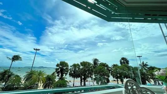 The Beach Front Resort, Pattaya - 55