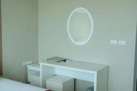 The Beach Front Resort, Pattaya - 200