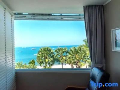 The Beach Front Resort, Pattaya - 187