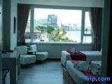 Triple Suite with partial sea view