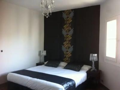 Medium Sitges 1883 - 3