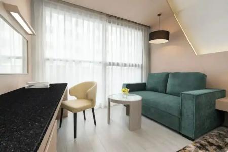 Hyatt Place Bangkok Sukhumvit 1 - 35