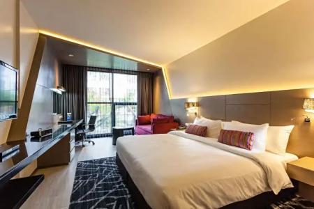 Hyatt Place Bangkok Sukhumvit 1 - 3