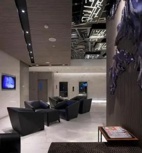 Hyatt Place Bangkok Sukhumvit 1 - 2