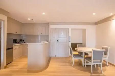 Centre Point Sukhumvit 10 - SHA Extra Plus - 159