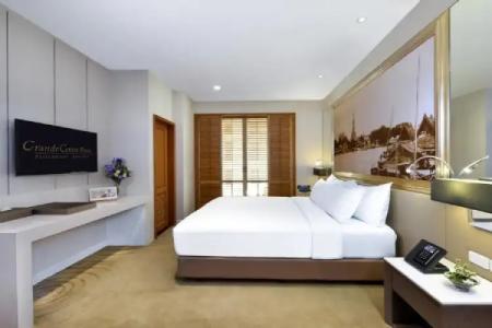 Grande Centre Point Ploenchit - 108