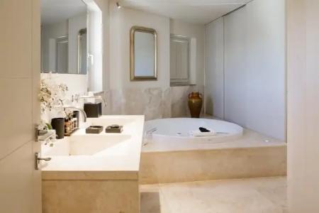 Castello di Velona - The Leadings of the World - 35