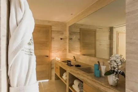 Castello di Velona - The Leadings of the World - 94