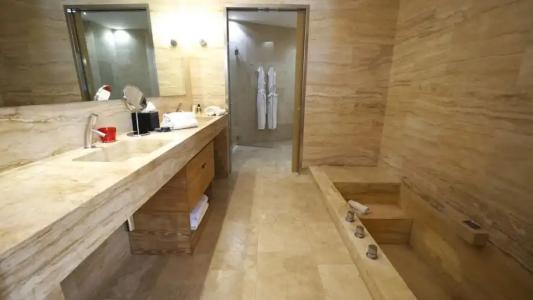 Castello di Velona - The Leadings of the World - 103