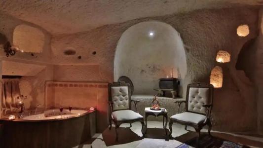 Phocas Cave Suites - 208