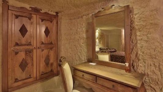 Phocas Cave Suites - 255