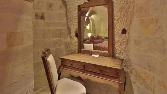 Phocas Cave Suites - 207