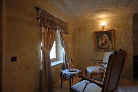 Phocas Cave Suites - 245
