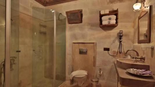 Phocas Cave Suites - 120