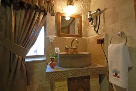 Phocas Cave Suites - 194