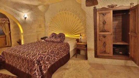 Phocas Cave Suites - 241