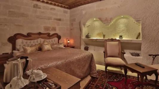Phocas Cave Suites - 104