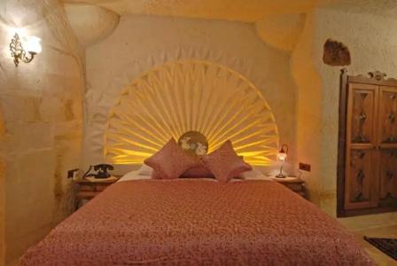 Phocas Cave Suites - 225