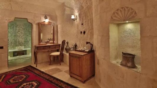 Phocas Cave Suites - 240
