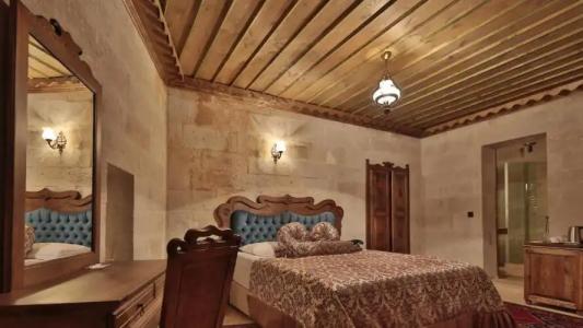 Phocas Cave Suites - 130