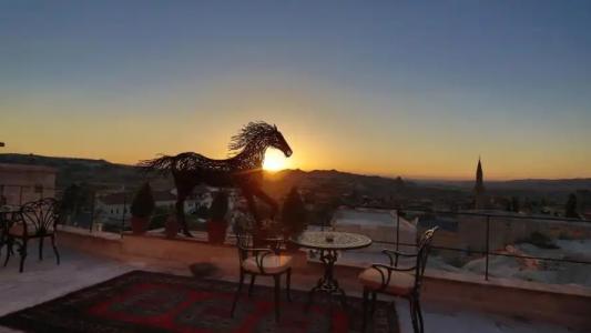 Phocas Cave Suites - 102