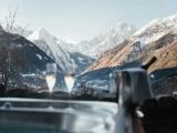 Deluxe Suite with mountain view