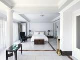 Honeymoon Executive Pool Double Suite