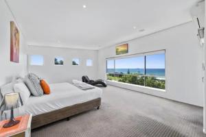 Cinque Terre Beach House, Coffs Harbour