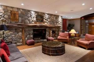Lodging Ovations, Whistler
