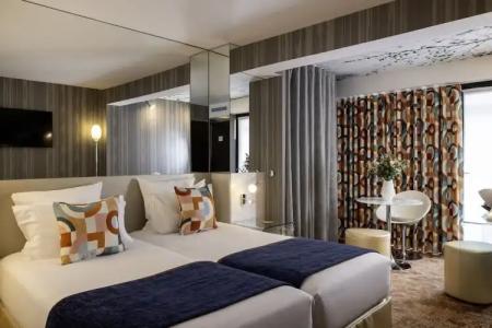 Le 7 Eiffel by Malone - 60