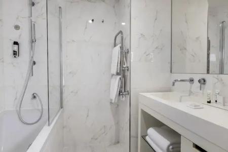 Le 7 Eiffel by Malone - 72