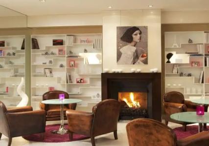 Le 7 Eiffel by Malone - 25