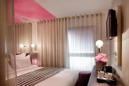 Le 7 Eiffel by Malone - 83