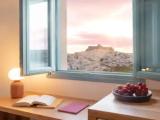 Apartment with balcony and with sea view