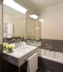 Starhotels Du Parc - 11