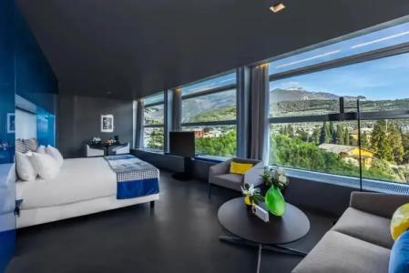 Lido Palace - The Leadings of the World - 108