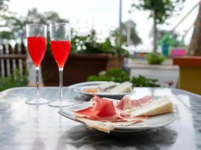 Mignon Riccione Fronte Mare - 7